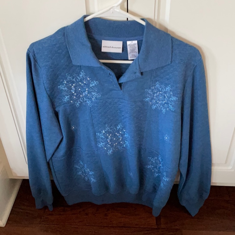 Alfred Dunner fleece lined top